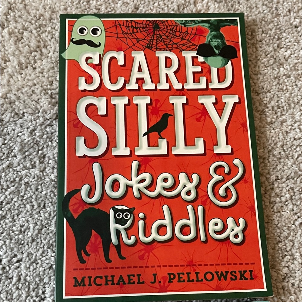 Lot: 4 elementary/middle school books - Picture 4 of 10